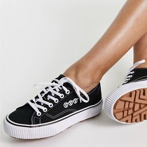 Vans Delridge SF 'Black White' sneaker size M 8.5 / W 10